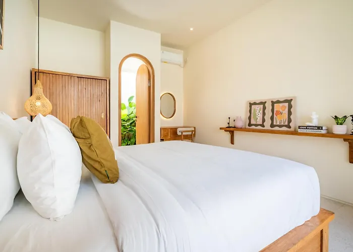 Kuta By Great Bali Villa *